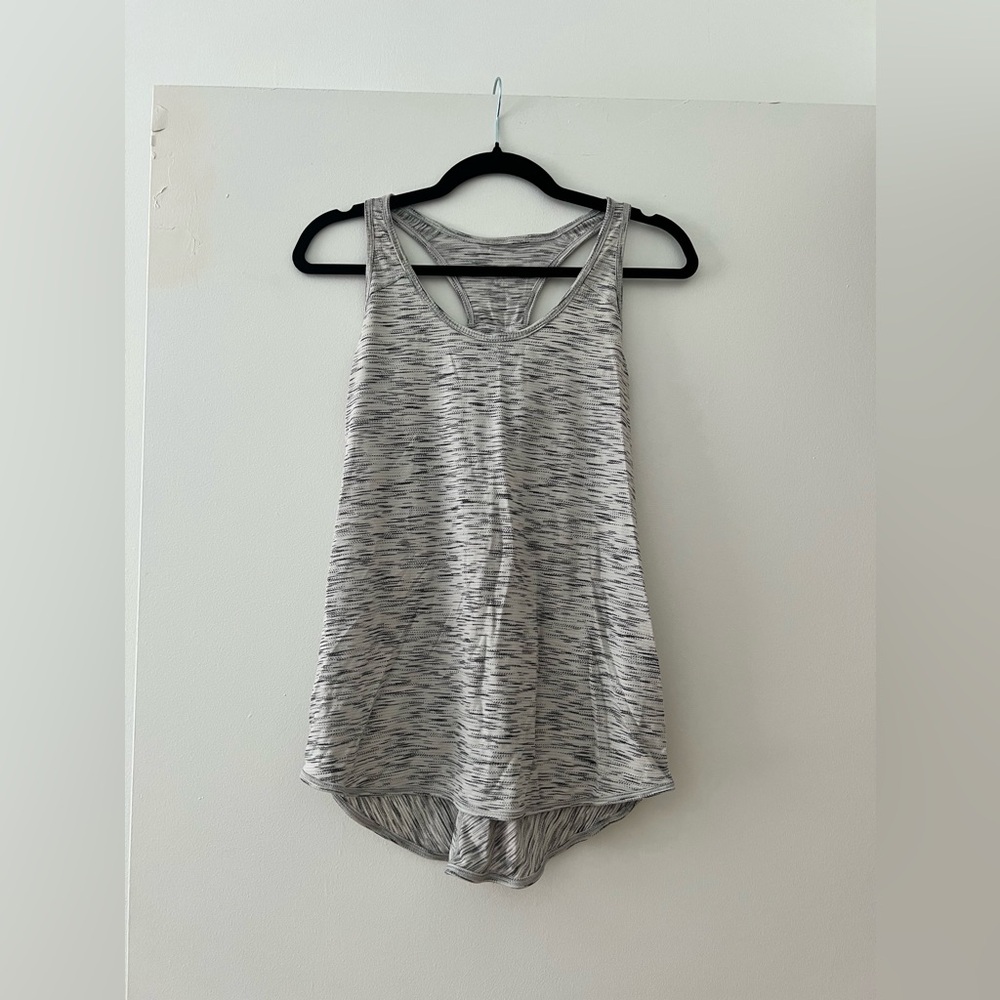 Lululemon grey and white tank top